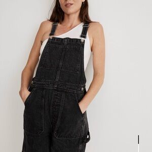 Madewell Adirondack Short Overalls in Lunar Wash